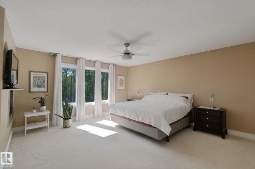 18 Embassy Place, St. Albert, AB - Indoor Photo Showing Bedroom
