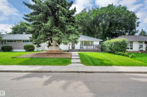 8615 66 Avenue Nw, Edmonton, AB - Outdoor