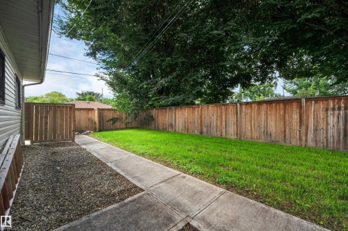 8615 66 Avenue Nw, Edmonton, AB - Outdoor