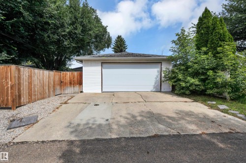 8615 66 Avenue Nw, Edmonton, AB - Outdoor