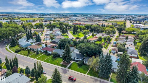 8615 66 Avenue Nw, Edmonton, AB - Outdoor With View