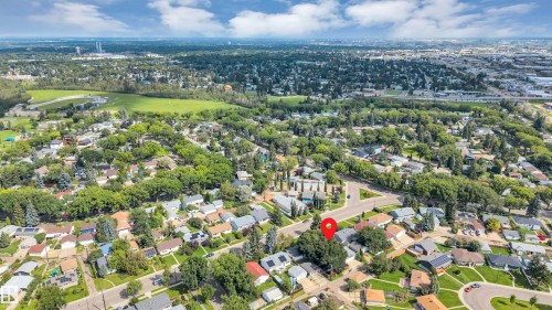 8615 66 Avenue Nw, Edmonton, AB - Outdoor With View