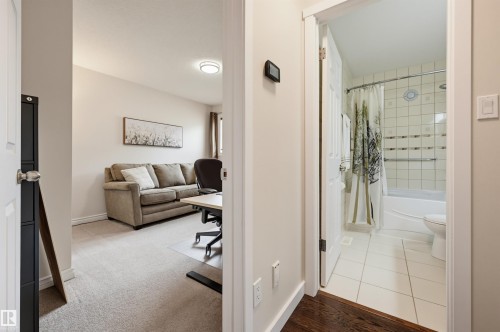 8316 189A Street Nw, Edmonton, AB - Indoor Photo Showing Other Room