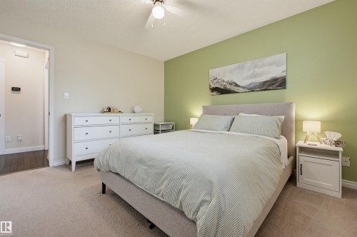 8316 189A Street Nw, Edmonton, AB - Indoor Photo Showing Bedroom