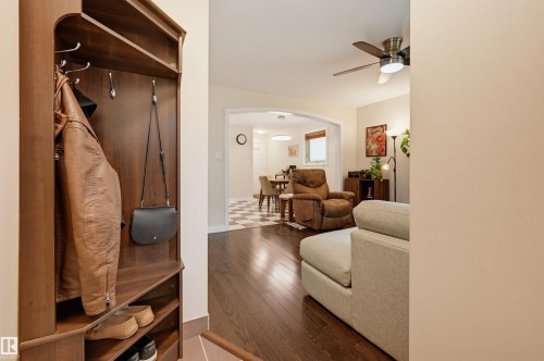 8316 189A Street Nw, Edmonton, AB - Indoor