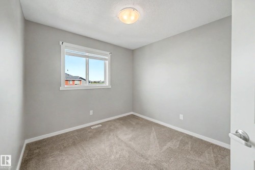 118 Southfork Road, Leduc, AB - Indoor Photo Showing Other Room