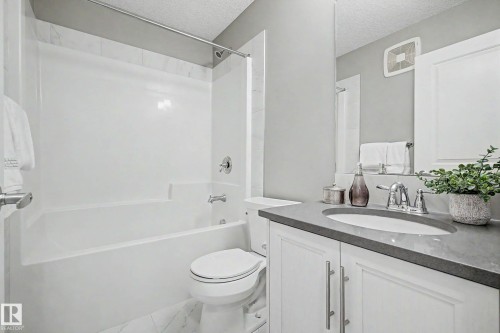 118 Southfork Road, Leduc, AB - Indoor Photo Showing Bathroom