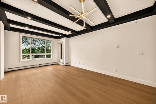 #323 6315 135 Av Nw, Edmonton, AB - Indoor Photo Showing Other Room