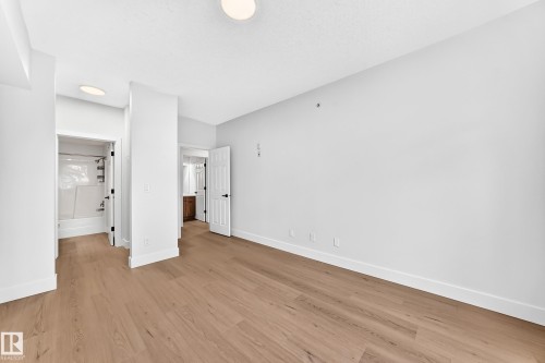 #323 6315 135 Av Nw, Edmonton, AB - Indoor Photo Showing Other Room