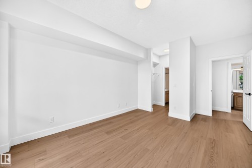#323 6315 135 Av Nw, Edmonton, AB - Indoor Photo Showing Other Room