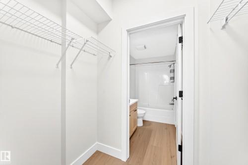 #323 6315 135 Av Nw, Edmonton, AB - Indoor Photo Showing Other Room