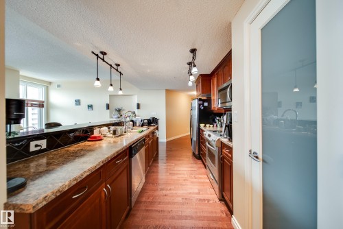#1301 9020 Jasper Av Nw, Edmonton, AB - Indoor Photo Showing Kitchen
