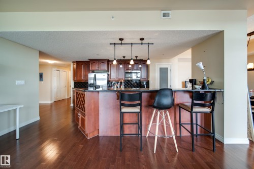 #1301 9020 Jasper Av Nw, Edmonton, AB - Indoor Photo Showing Kitchen