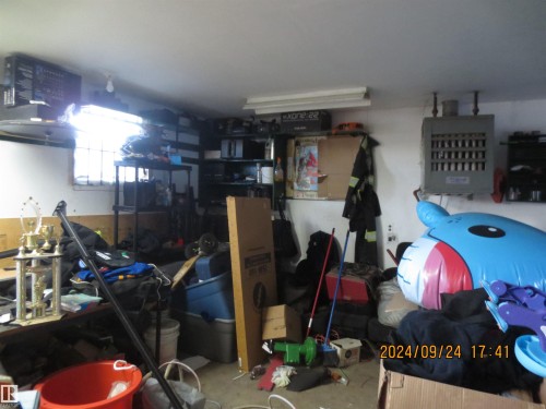 4619 4 Avenue, Edson, AB - Indoor