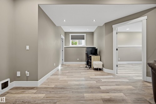 1 Dittrich Avenue, Fort Saskatchewan, AB - Indoor Photo Showing Other Room