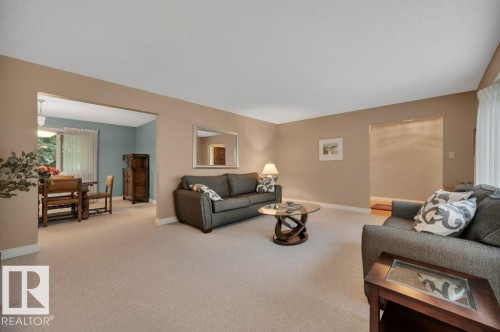 5620 151 Street Nw, Edmonton, AB - Indoor Photo Showing Living Room