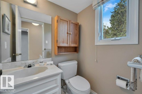 2 pce guest bathroom - 5620 151 Street Nw, Edmonton, AB - Indoor Photo Showing Bathroom