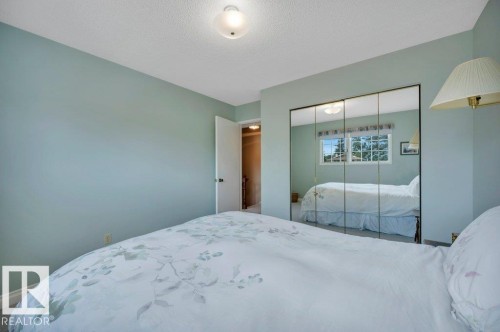 5620 151 Street Nw, Edmonton, AB - Indoor Photo Showing Bedroom