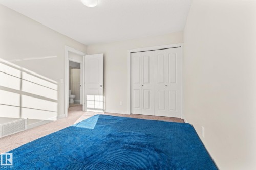 724 40 Avenue Nw, Edmonton, AB - Indoor Photo Showing Other Room