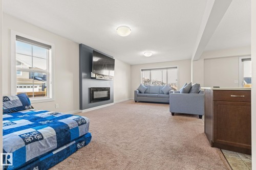 724 40 Avenue Nw, Edmonton, AB - Indoor With Fireplace