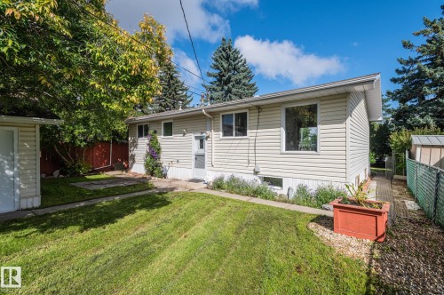 10431 137 Avenue Nw, Edmonton, AB - Outdoor