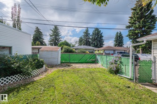 10431 137 Avenue Nw, Edmonton, AB - Outdoor