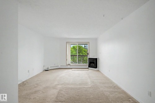 #452 10520 120 Nw, Edmonton, AB - Indoor