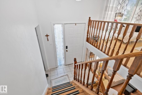 4682 17 Avenue Nw, Edmonton, AB - Indoor Photo Showing Other Room