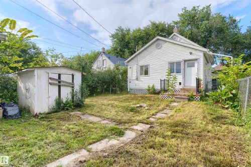 12337 128 Avenue Nw, Edmonton, AB - Outdoor