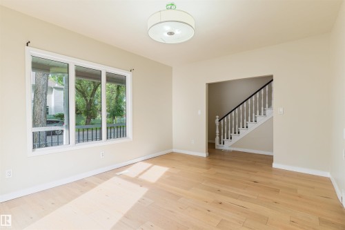 12337 128 Avenue Nw, Edmonton, AB - Indoor Photo Showing Other Room