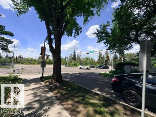 #205 9131 99 St Nw, Edmonton, AB - Outdoor With View