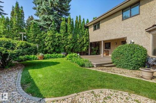 241 Greenoch Crescent Nw, Edmonton, AB - Outdoor