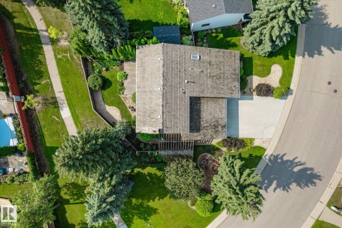 241 Greenoch Crescent Nw, Edmonton, AB - Outdoor