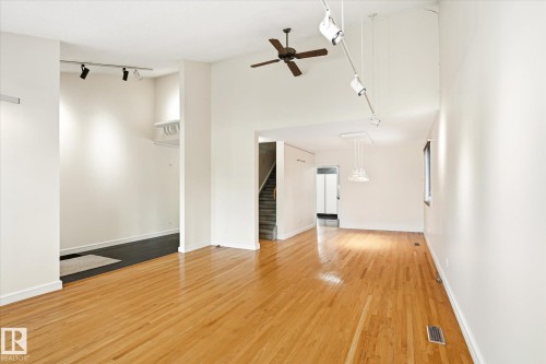 241 Greenoch Crescent Nw, Edmonton, AB - Indoor Photo Showing Other Room