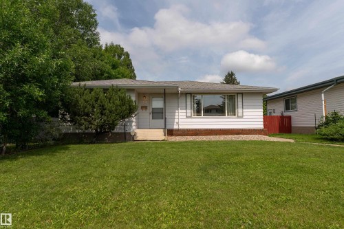7120 139 Avenue Nw, Edmonton, AB - Outdoor
