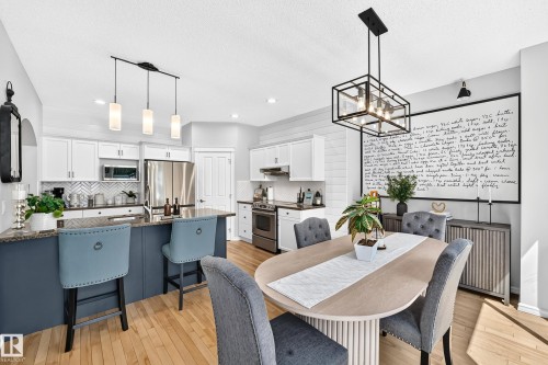 823 77 Street Sw, Edmonton, AB - Indoor Photo Showing Dining Room