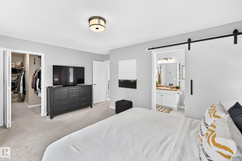 823 77 Street Sw, Edmonton, AB - Indoor Photo Showing Bedroom