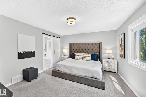 823 77 Street Sw, Edmonton, AB - Indoor Photo Showing Bedroom