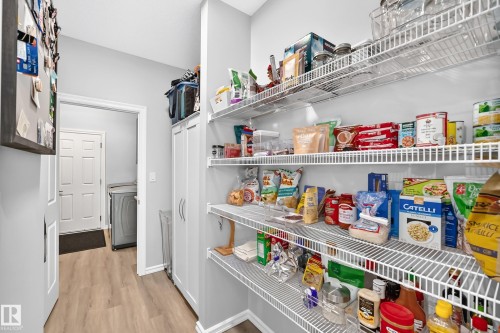 823 77 Street Sw, Edmonton, AB - Indoor