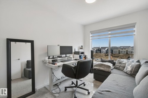 409 32 Street Sw, Edmonton, AB - Indoor Photo Showing Office