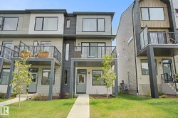 409 32 Street SW  Edmonton, AB T6X 3C8