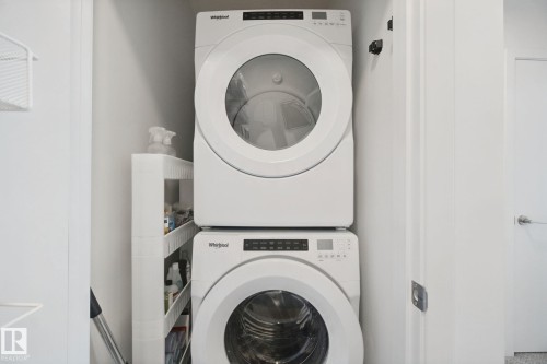 409 32 Street Sw, Edmonton, AB - Indoor Photo Showing Laundry Room