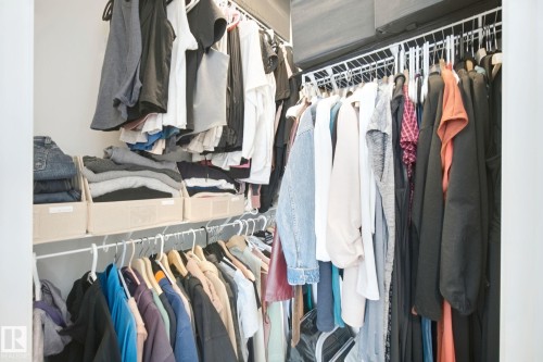 409 32 Street Sw, Edmonton, AB - Indoor With Storage