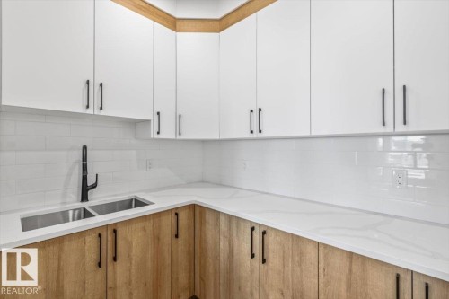 29 Foxtail Road, Fort Saskatchewan, AB - Indoor Photo Showing Kitchen With Double Sink With Upgraded Kitchen