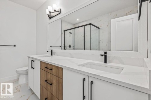 29 Foxtail Road, Fort Saskatchewan, AB - Indoor Photo Showing Bathroom