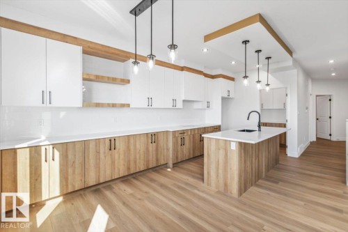 29 Foxtail Road, Fort Saskatchewan, AB - Indoor Photo Showing Kitchen With Upgraded Kitchen