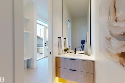 10515 75 Street Nw, Edmonton, AB - Indoor Photo Showing Bathroom
