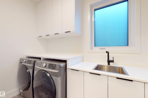 10515 75 Street Nw, Edmonton, AB - Indoor Photo Showing Laundry Room