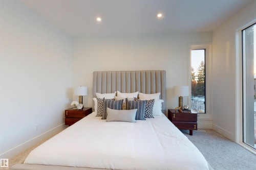 10515 75 Street Nw, Edmonton, AB - Indoor Photo Showing Bedroom