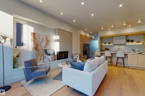 10515 75 Street Nw, Edmonton, AB - Indoor Photo Showing Living Room